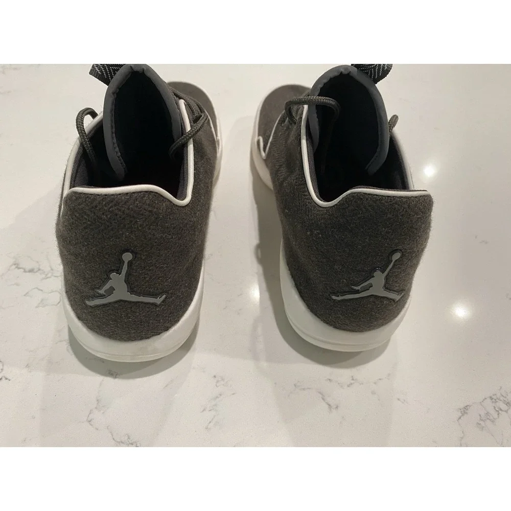 Jordan Eclipse Chukka Men's Size 8.5 Dark Grey Anthracite Woven Sneakers EUC